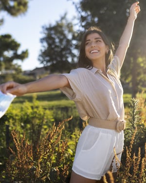 smiley-woman-mask-free-medium-shot