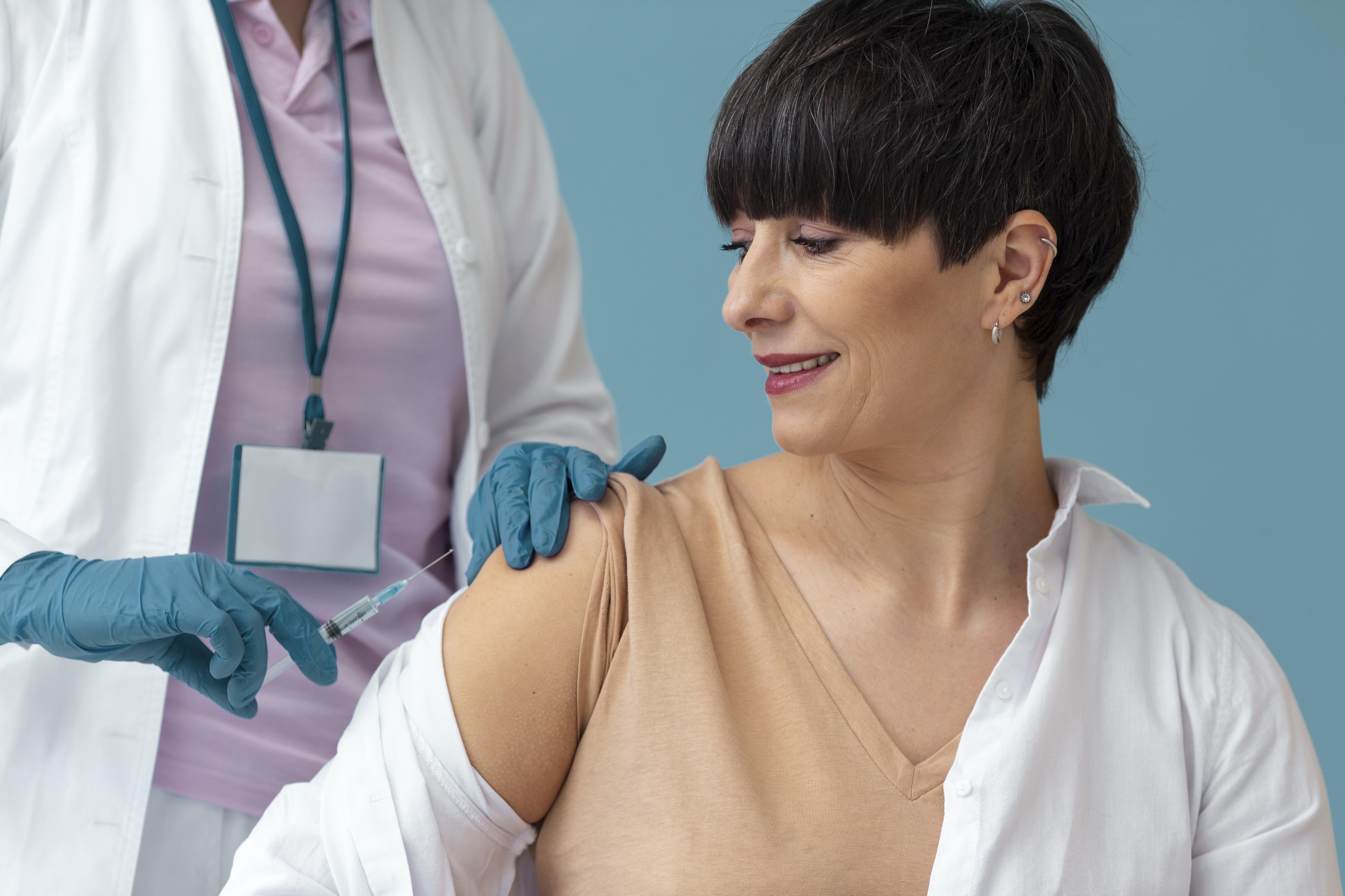 close-up-woman-getting-vaccine